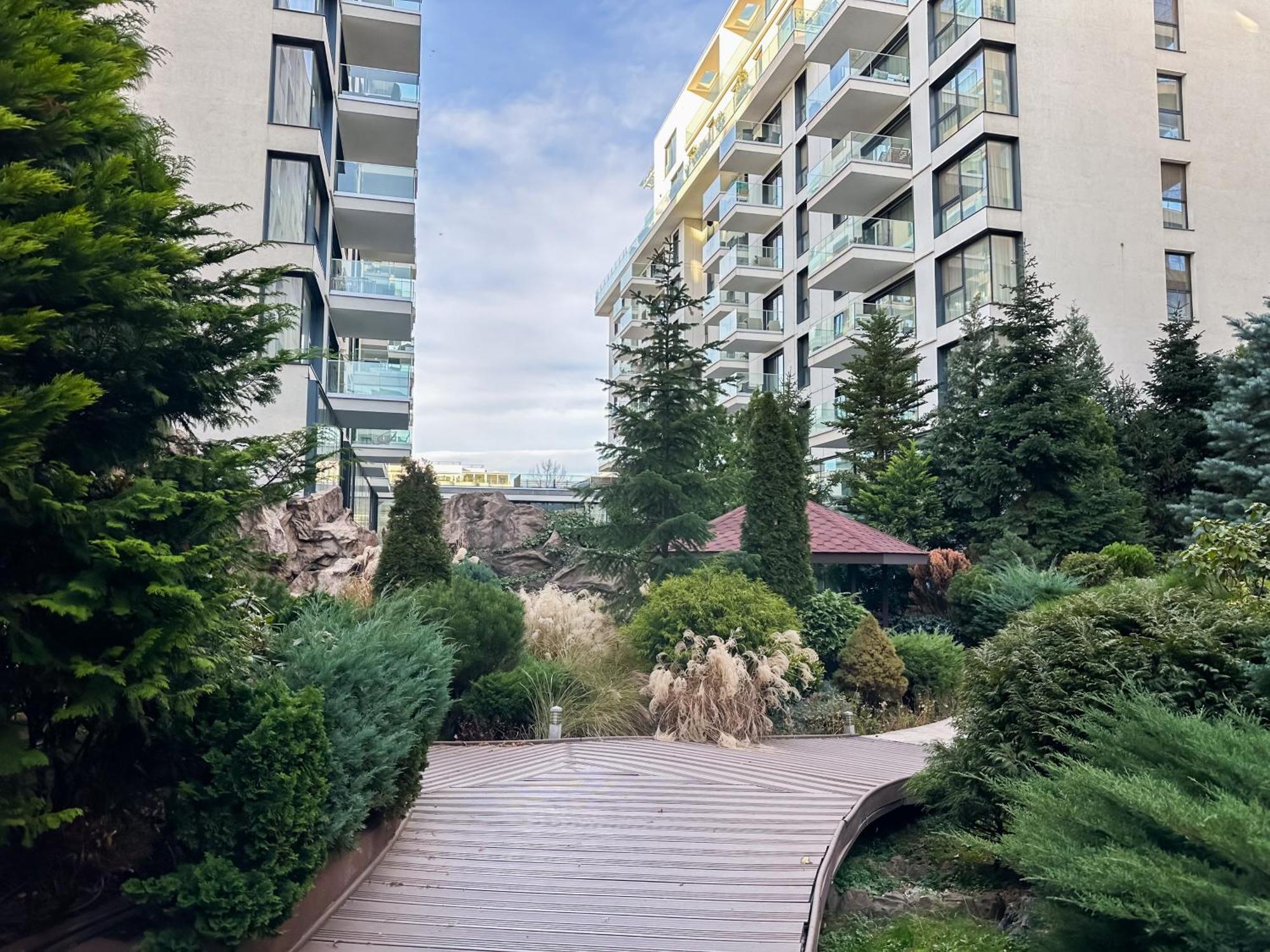 Garden Apartment - Herastrau Park 3Min Walk Bukarest Exterior foto